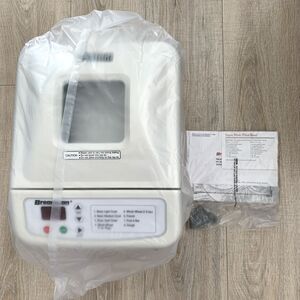 Breadman TR-440 Automatic Bread Machine Maker 1.5 Lb Loaf New